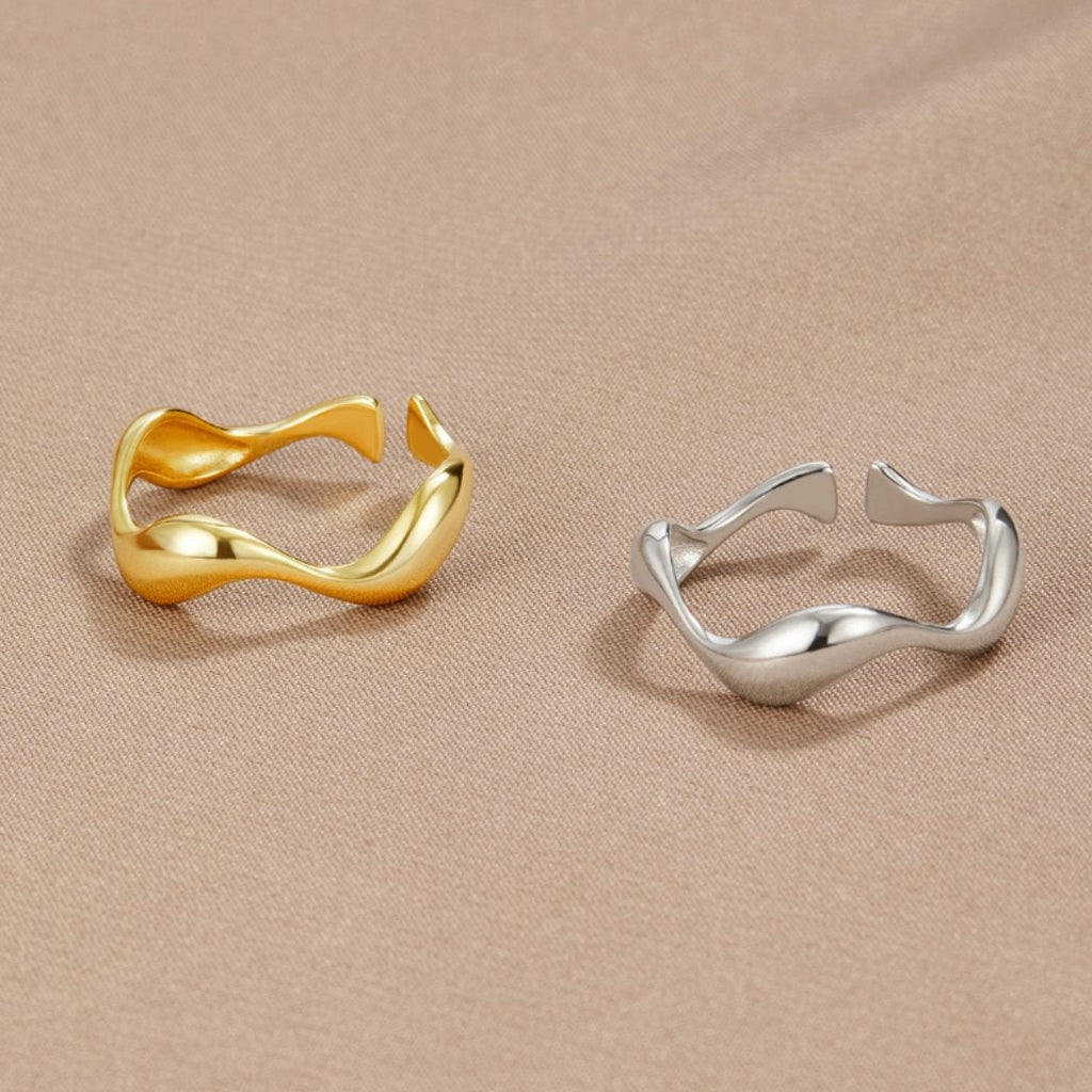 Isla | 18K Gold Wave Ring