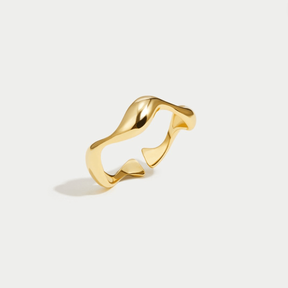 Isla | 18K Gold Wave Ring