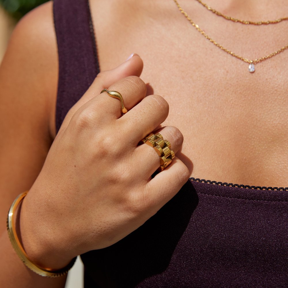 Isla | 18K Gold Wave Ring