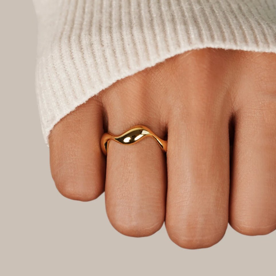 Isla | 18K Gold Wave Ring